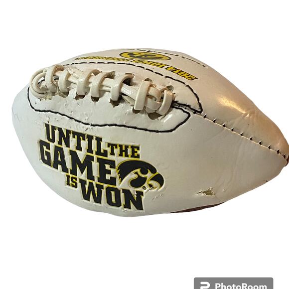 Iowa Hawkeyes Football 4 x 7 Until the Game is Won 2014 Promo College - Picture 3 of 7